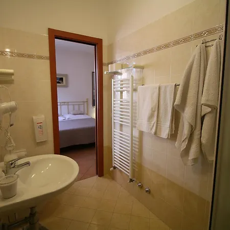 Отель Conero 2*