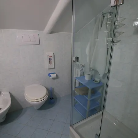 Conero Hotell 2*